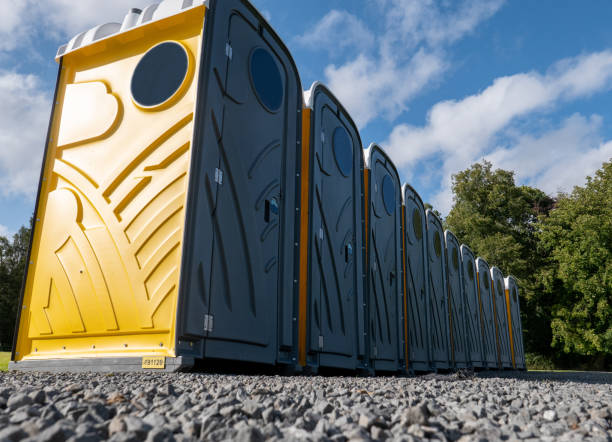 Best VIP or Luxury Restroom Trailers  in Pimmit Hills, VA